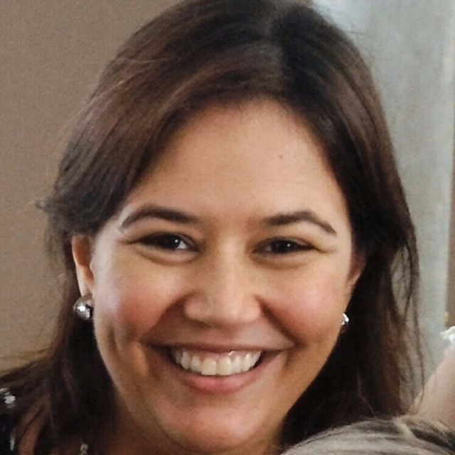 Dra. Ana Cláudia Martinez